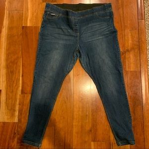 Coco + Carman pull on skinny jeans